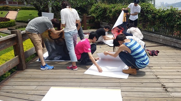 視傳系 103學年度校外聯展《 眾生相─角色轉換美學創作展》圖片