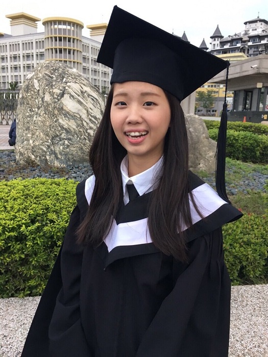 《狂賀》視傳系視四乙郭文瑜同學推甄順利考取國立台中科技大學 商業設計研究所碩士班圖片
