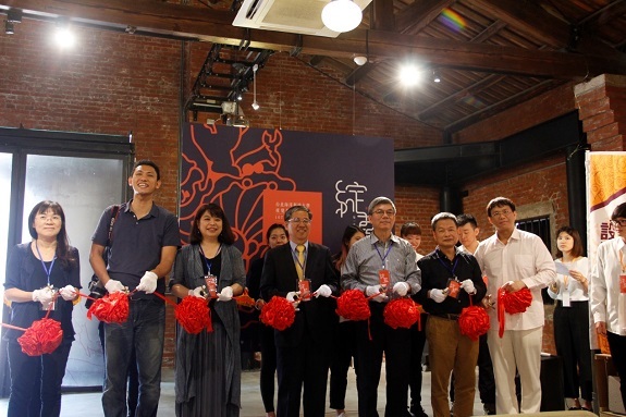 視傳系畢業製作校外展《綻藍》展出圓滿成功圖片
