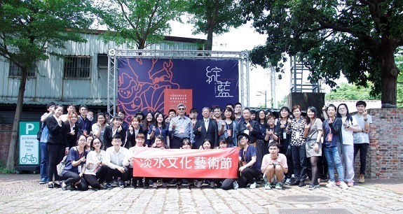 視傳系畢業製作校外展《綻藍》展出圓滿成功圖片