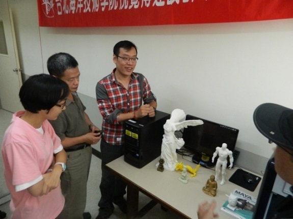 104學年度視傳系創意設計教學成果展圖片